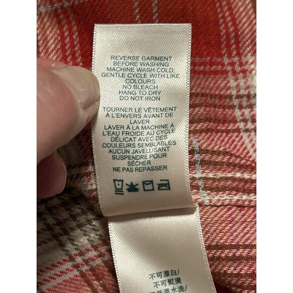 Women's Roots Canada (Small) Red Plaid Flannel Pocketed Button Front Shirt - Picture 7 of 10